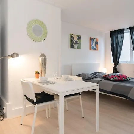 Apartamento White & Black Studio
